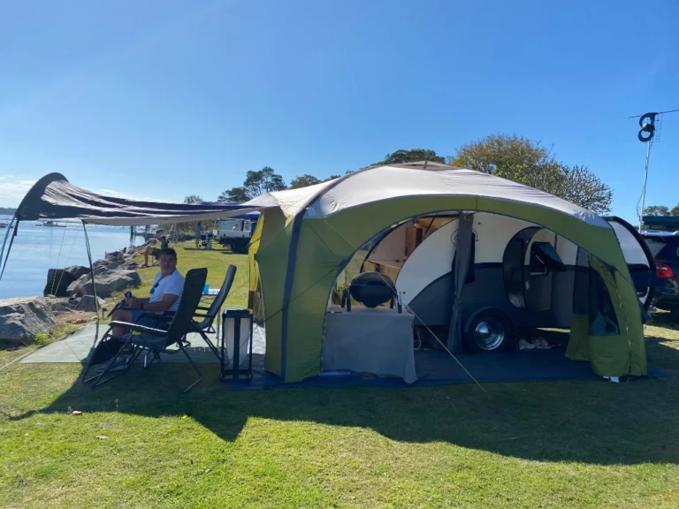 teardrop camper australia jag camper Airtent setup side 2